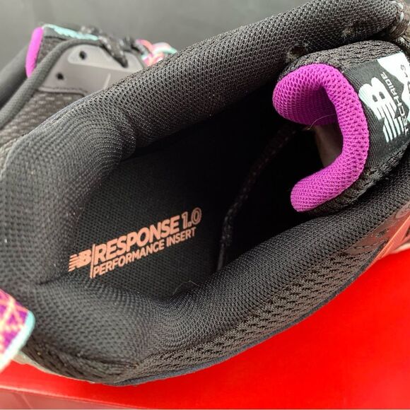 WIDE New Balance 412 Techride Size 6 / 6.5 Women's - Picture 3 of 13